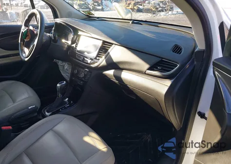 2018 Buick Encore Essence z USA, uszkodzony, nr VIN KL4CJCSB0JB581042